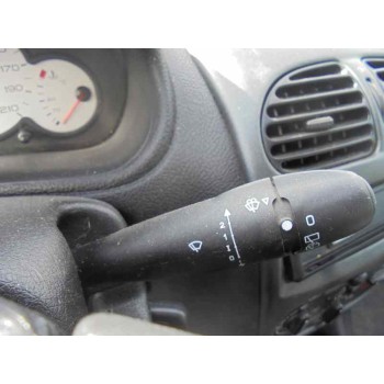 peugeot 206 berlina del año 2003