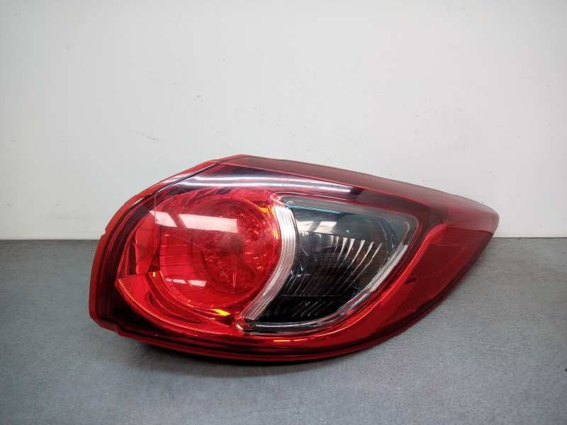 Recambio de piloto trasero derecho para mazda cx-5 2.2 turbodiesel cat referencia OEM IAM  GOLPEADO 