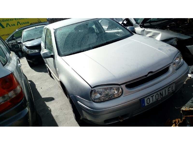 volkswagen golf iv berlina (1j1) del año 2000