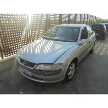 opel vectra b berlina del año 1998