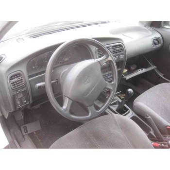 nissan primera berl./familiar (p10/w10) del año 1996