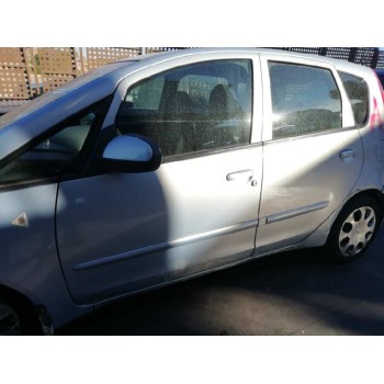 mitsubishi colt berlina 5 (z30a) del año 2005