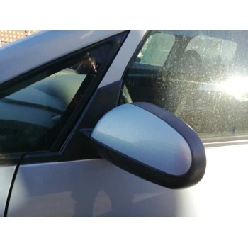 mitsubishi colt berlina 5 (z30a) del año 2005