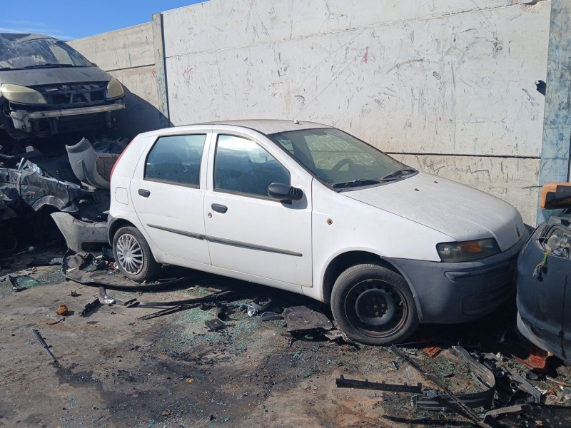 fiat punto (188_) del año 2000