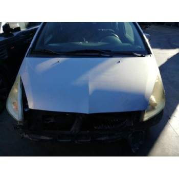 mitsubishi colt berlina 5 (z30a) del año 2005