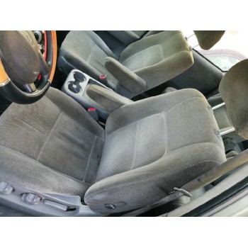 kia carnival ii del año 2003