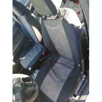 mitsubishi colt berlina 5 (z30a) del año 2005