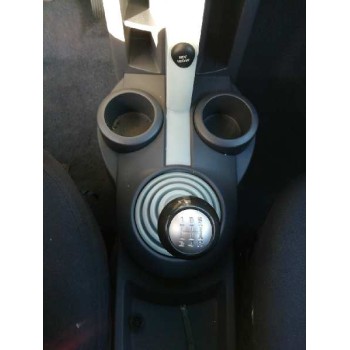 mitsubishi colt berlina 5 (z30a) del año 2005