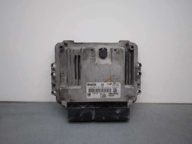 Recambio de centralita motor uce para opel astra h ber. 1.7 16v cdti referencia OEM IAM 55560810 0281012694 