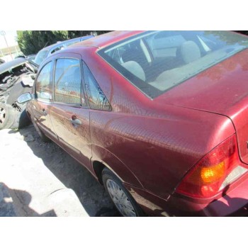 ford focus berlina (cak) del año 2001