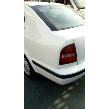 skoda octavia berlina (1u2) del año 2000