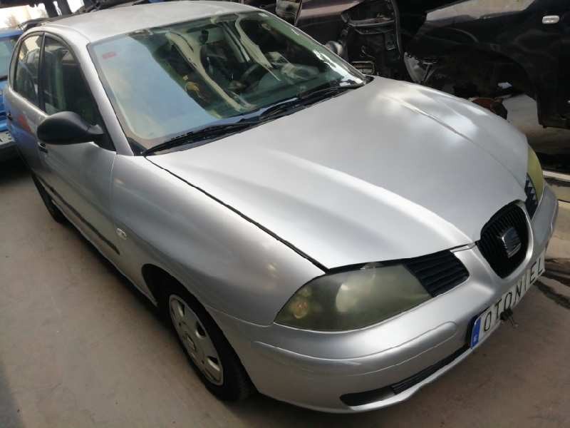 seat ibiza (6l1) del año 2002