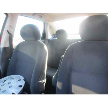 ford focus berlina (cak) del año 2001