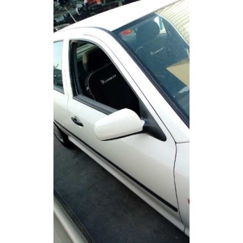 skoda octavia berlina (1u2) del año 2000