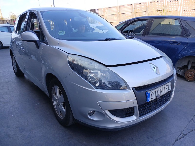 RENAULT SCÉNIC III (JZ0/1_)