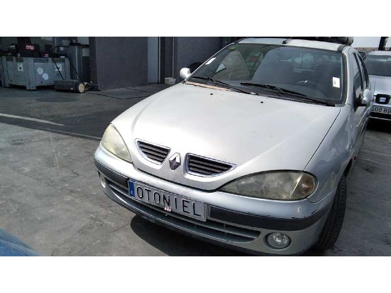 renault megane i fase 2 berlina (ba0) del año 2000