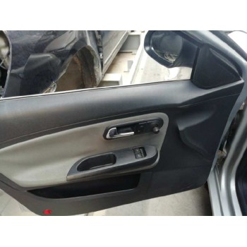 seat ibiza (6l1) del año 2002