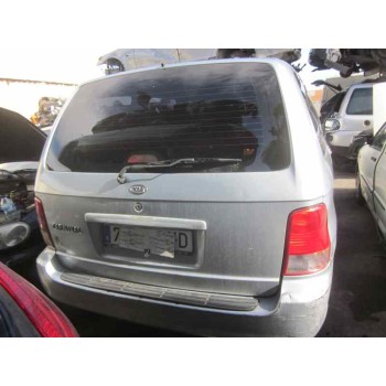 kia carnival ii del año 2002