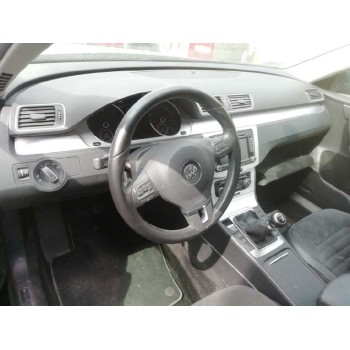 volkswagen passat variant (365) del año 2011