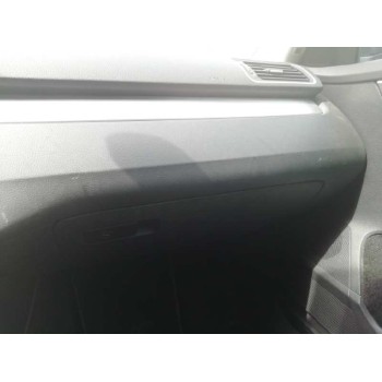 volkswagen passat variant (365) del año 2011