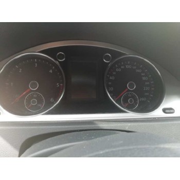 volkswagen passat variant (365) del año 2011