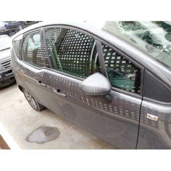 opel meriva b del año 2012