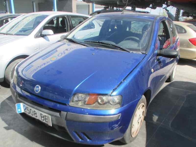 FIAT PUNTO BERLINA (188)