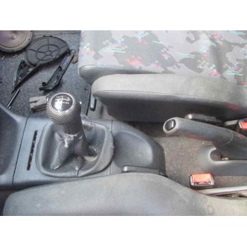 volkswagen polo berlina (6n1) del año 1996