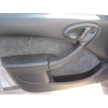 citroën xsara berlina del año 2000