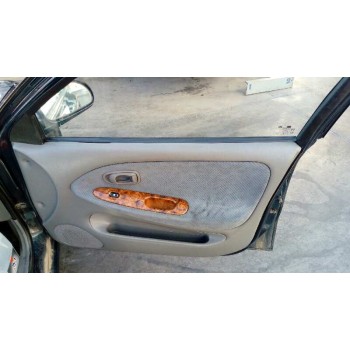 hyundai lantra berlina (rd) del año 2000