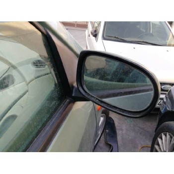 nissan almera tino (v10m) del año 2002