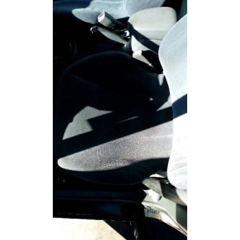 hyundai lantra berlina (rd) del año 2000