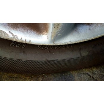 hyundai lantra berlina (rd) del año 2000