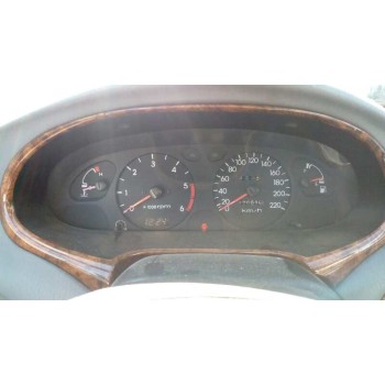 hyundai lantra berlina (rd) del año 2000