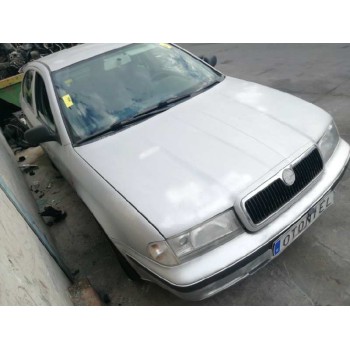 skoda octavia berlina (1u2) del año 1999