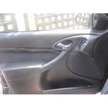 ford focus berlina (cak) del año 2000