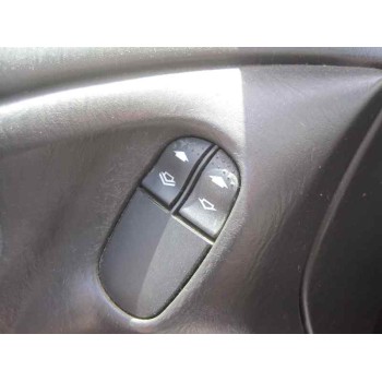 ford focus berlina (cak) del año 2000