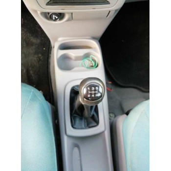 nissan almera tino (v10m) del año 2002