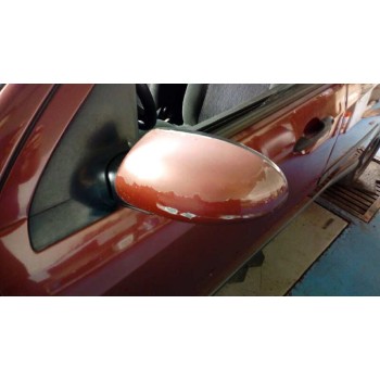 ford focus berlina (cak) del año 2000