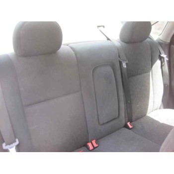 ford focus berlina (cak) del año 2000