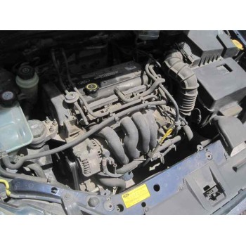 ford focus berlina (cak) del año 2000