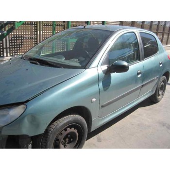 peugeot 206 berlina del año 2001