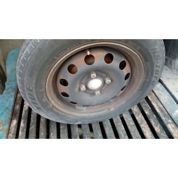 ford focus berlina (cak) del año 2000