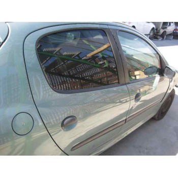 peugeot 206 berlina del año 2001