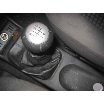 opel corsa c del año 2003