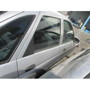 ford escort berlina del año 1998