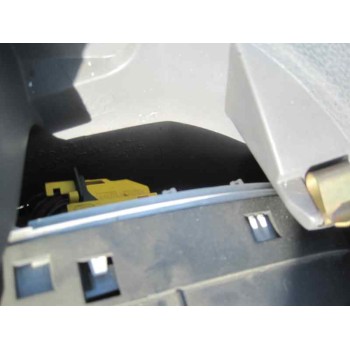 peugeot 206 berlina del año 2001