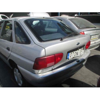 ford escort berlina del año 1998