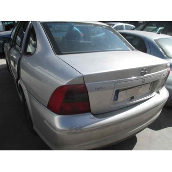 opel vectra b berlina del año 1999