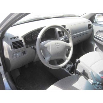 kia rio del año 2005